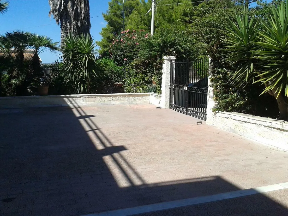 Casa Vacanza Bellavista Apartment Fontane Bianche 0*,  Italy